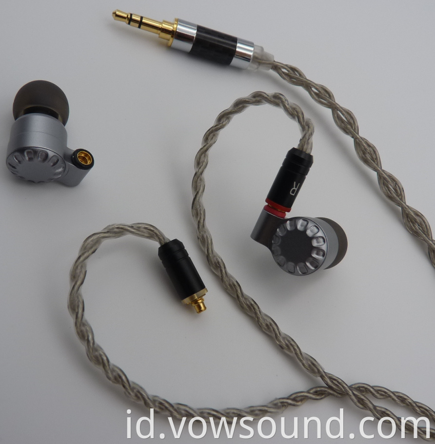 Hifi Earphones with Detachable Cables